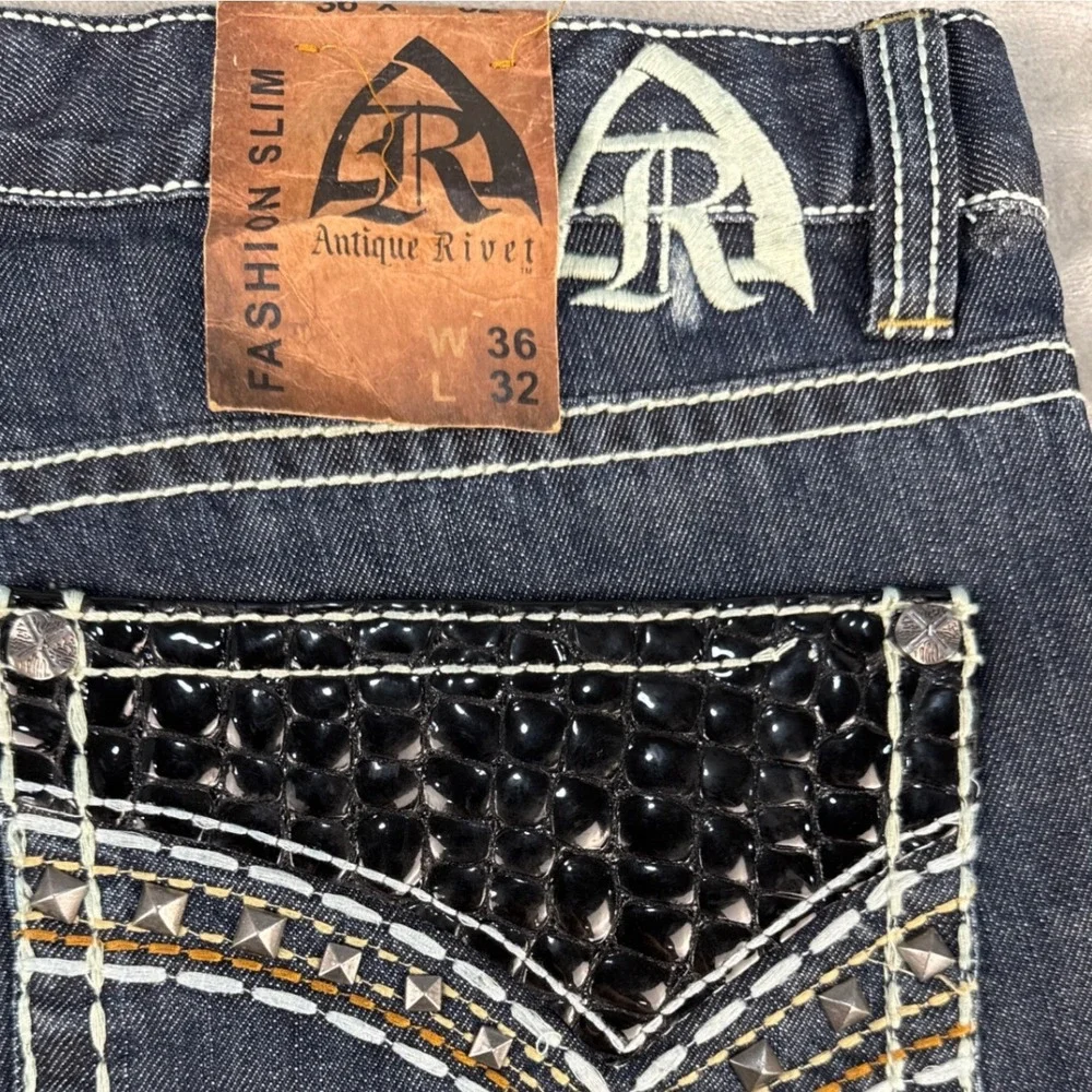Antique Rivet Fashion Slim Mens Jeans 36x32 Dark Wash Studded Faux Croc Y2K NEW
